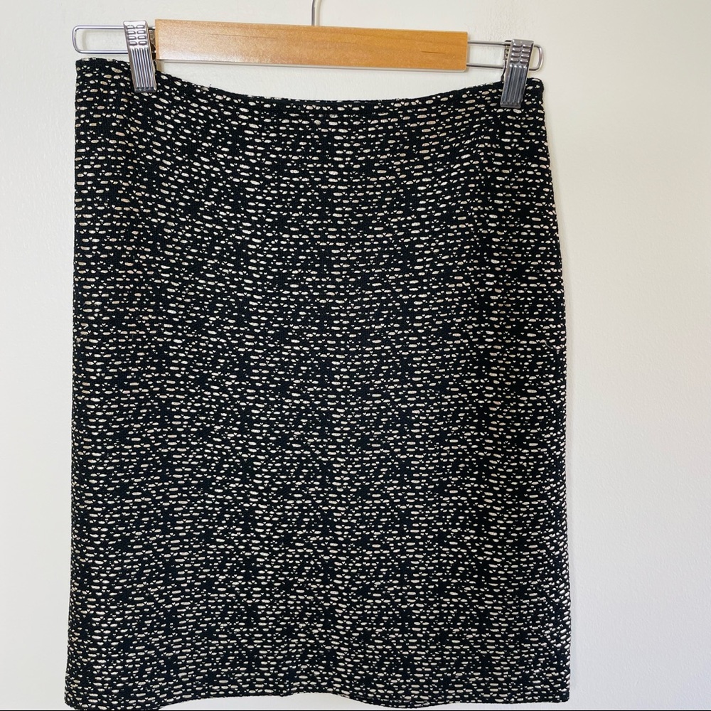 ST. JOHN Black & Gold (Metallic) Staggered Striped Wool Pencil Skirt EUC
